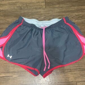 I am selling women’s under armor